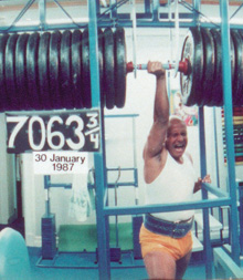 sri-chinmoy-7000lbs-lift.jpg